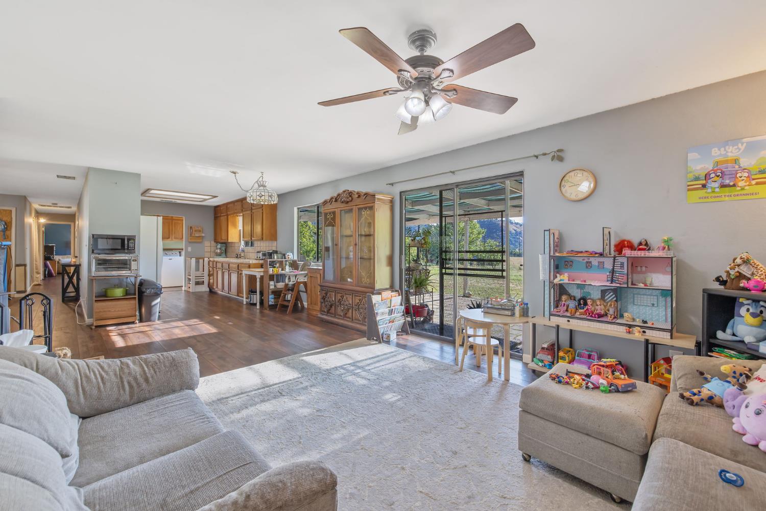 29478 Fallen Oak Road