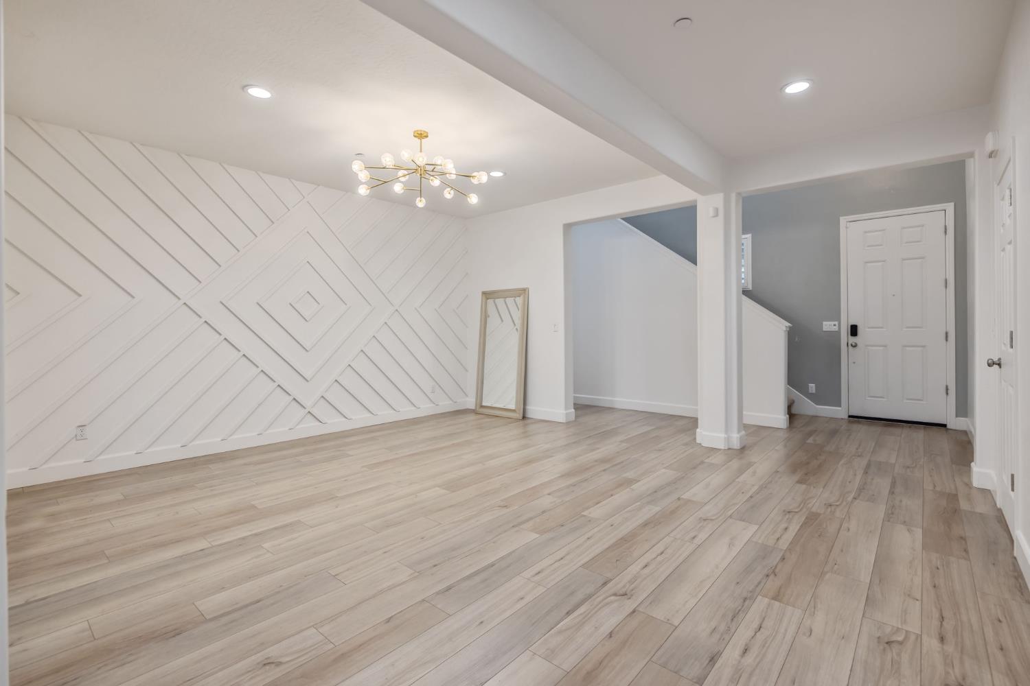 801 Howard