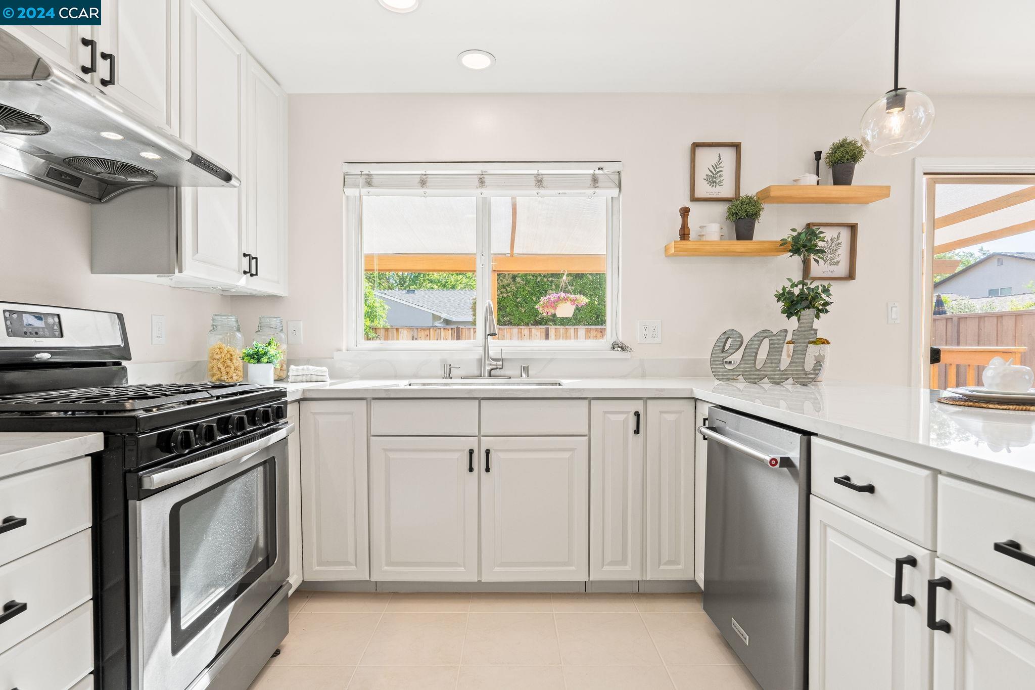 3302 Harpers Ferry Ct