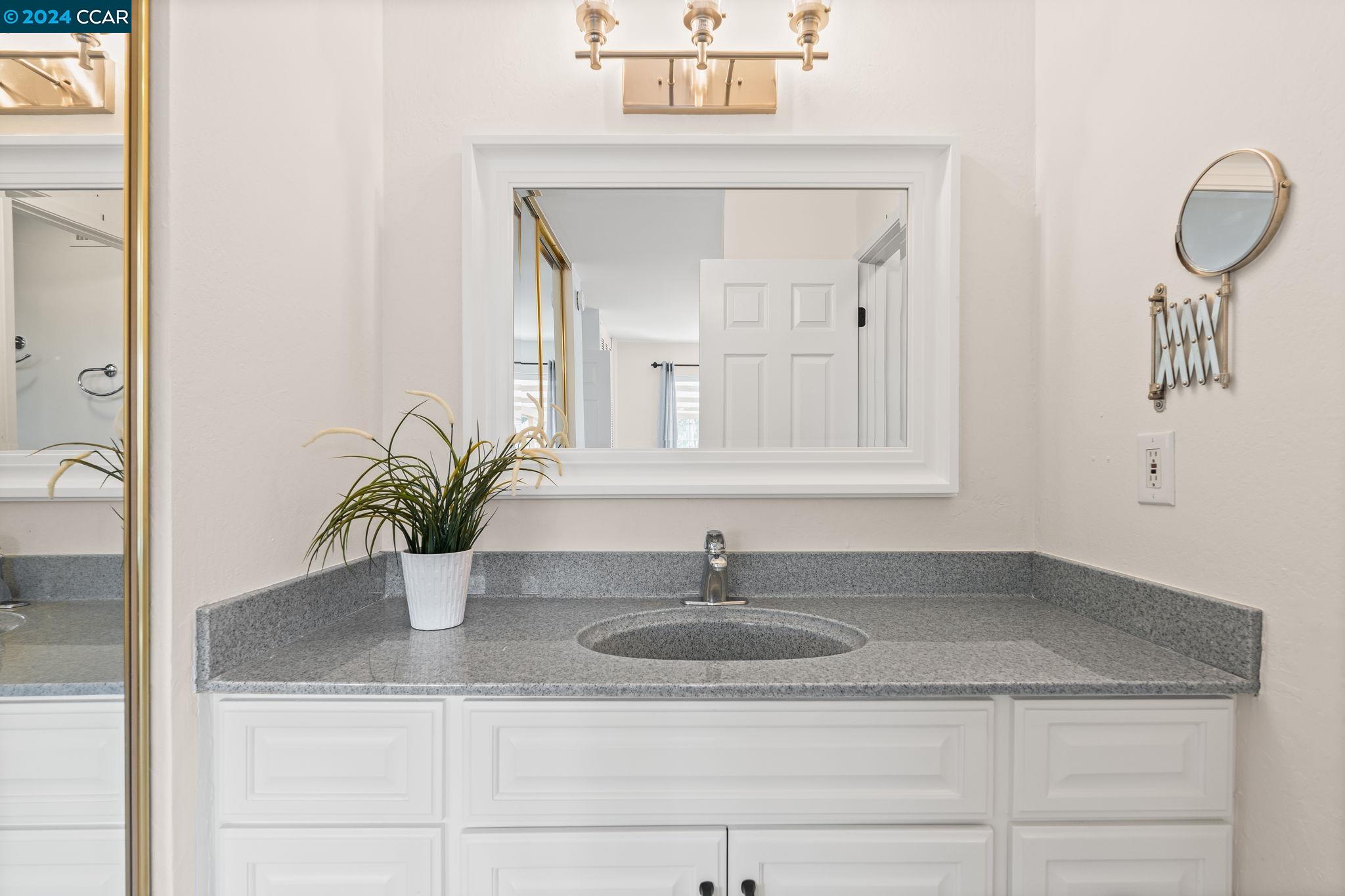 3302 Harpers Ferry Ct