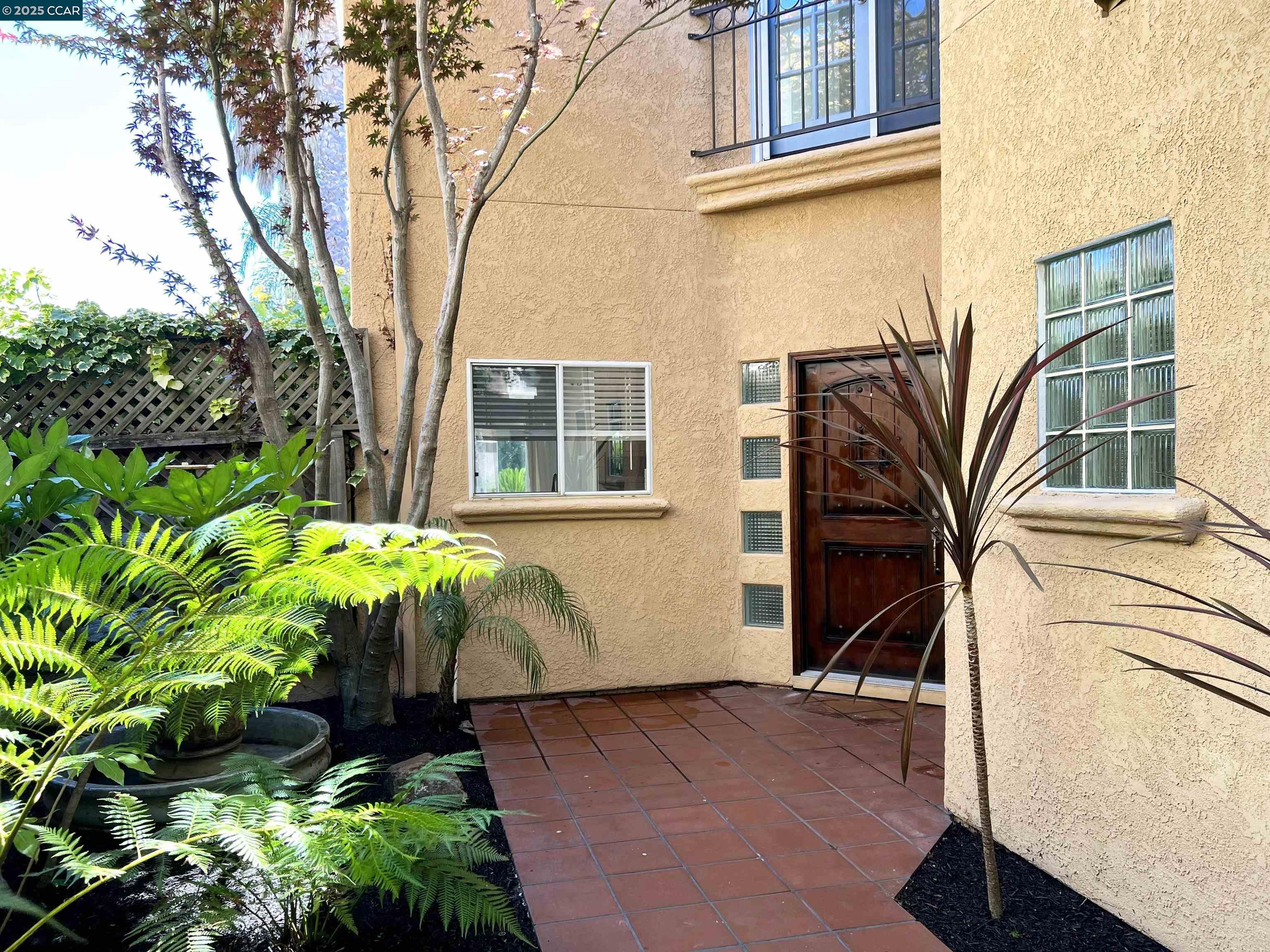 120 Cortona Dr