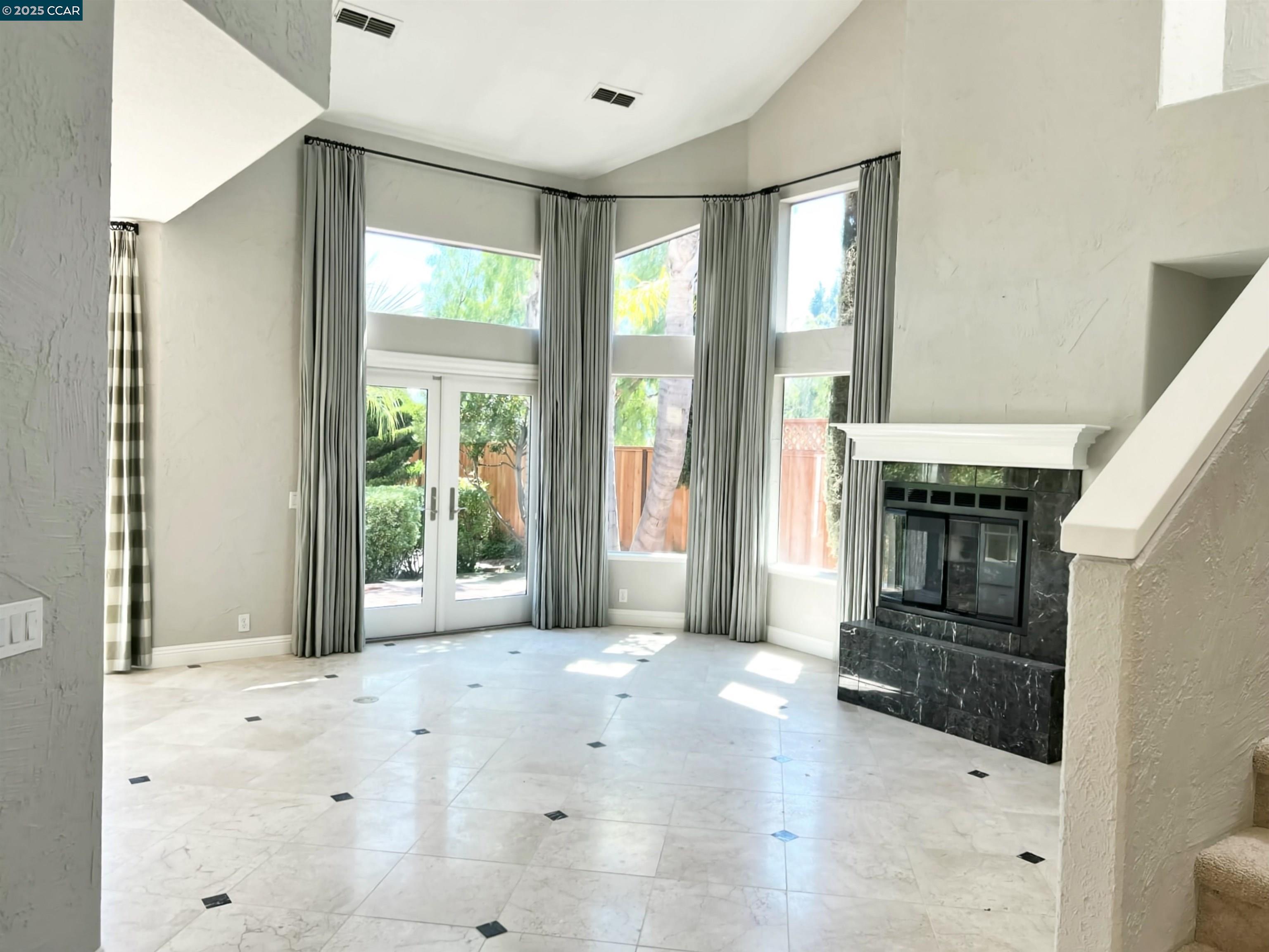 120 Cortona Dr