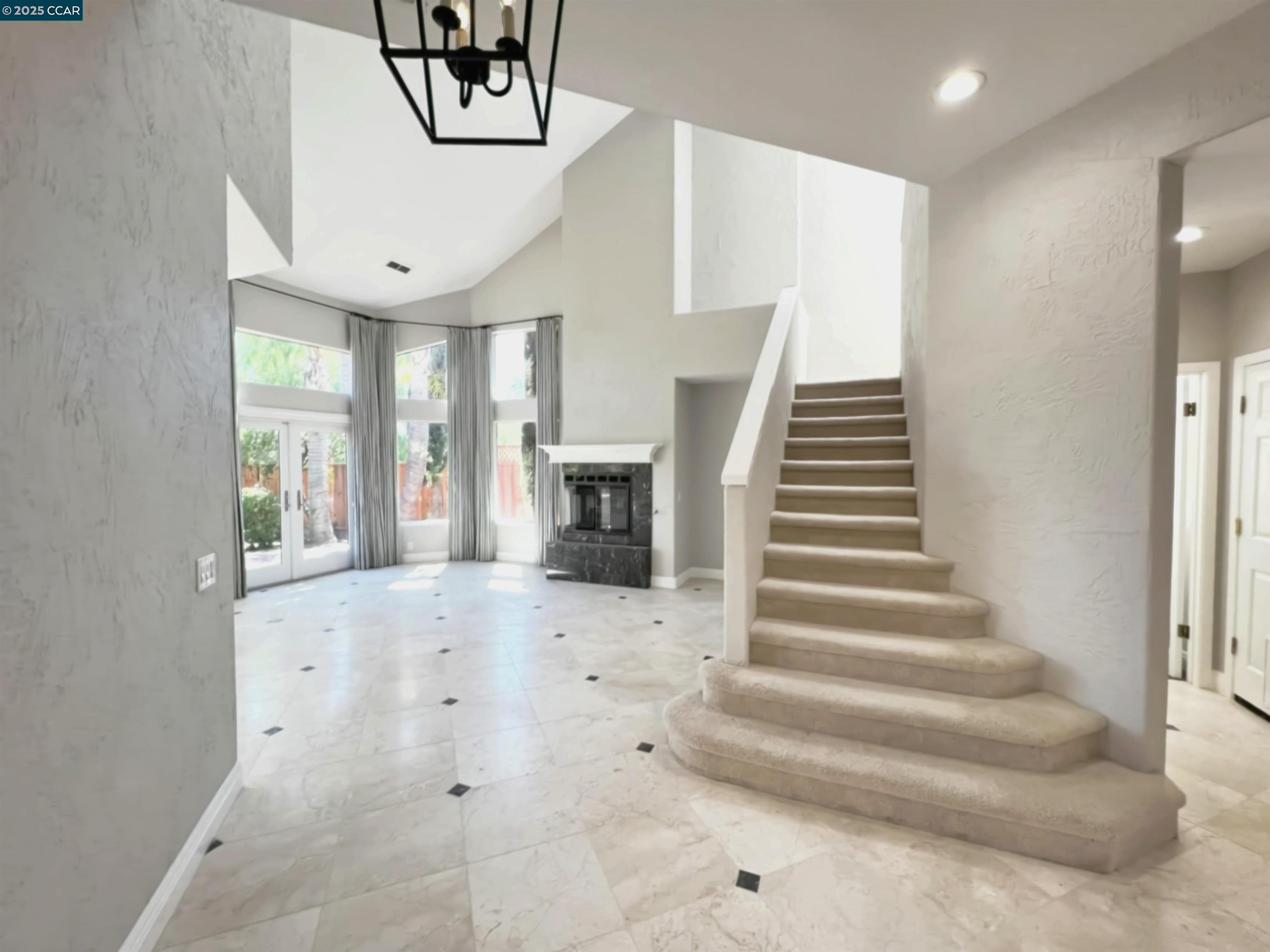 120 Cortona Dr