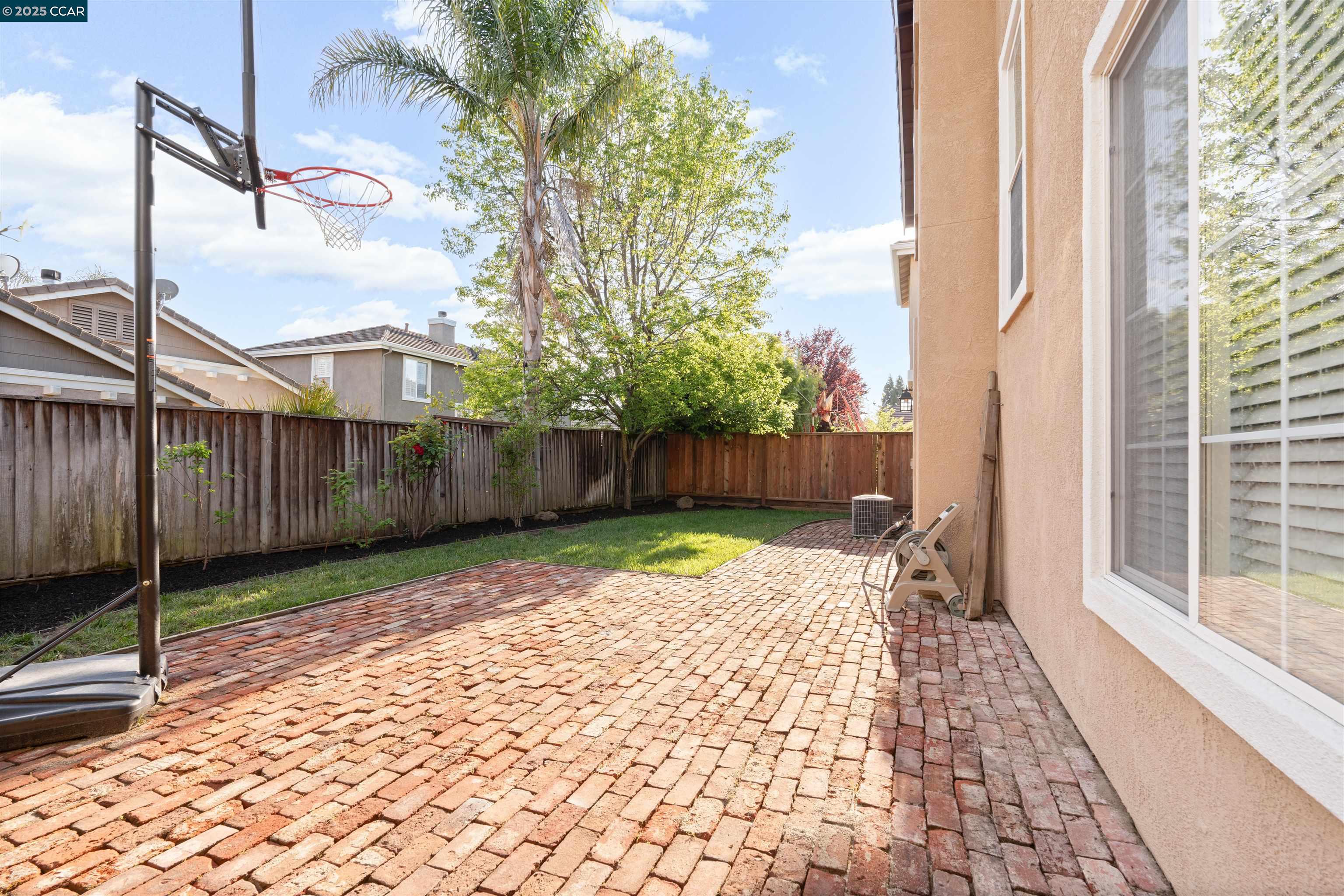 42 Lily Ct