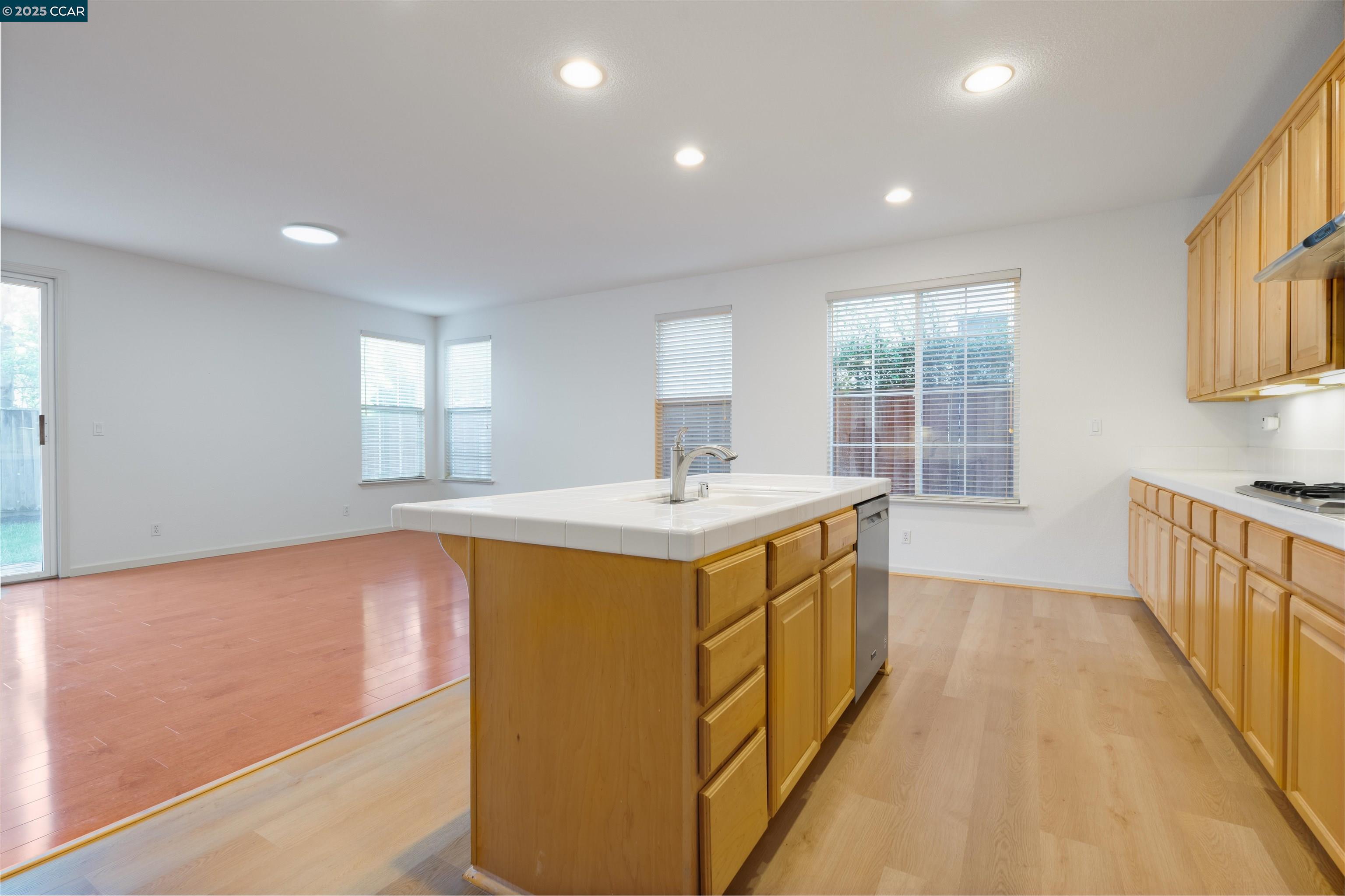42 Lily Ct