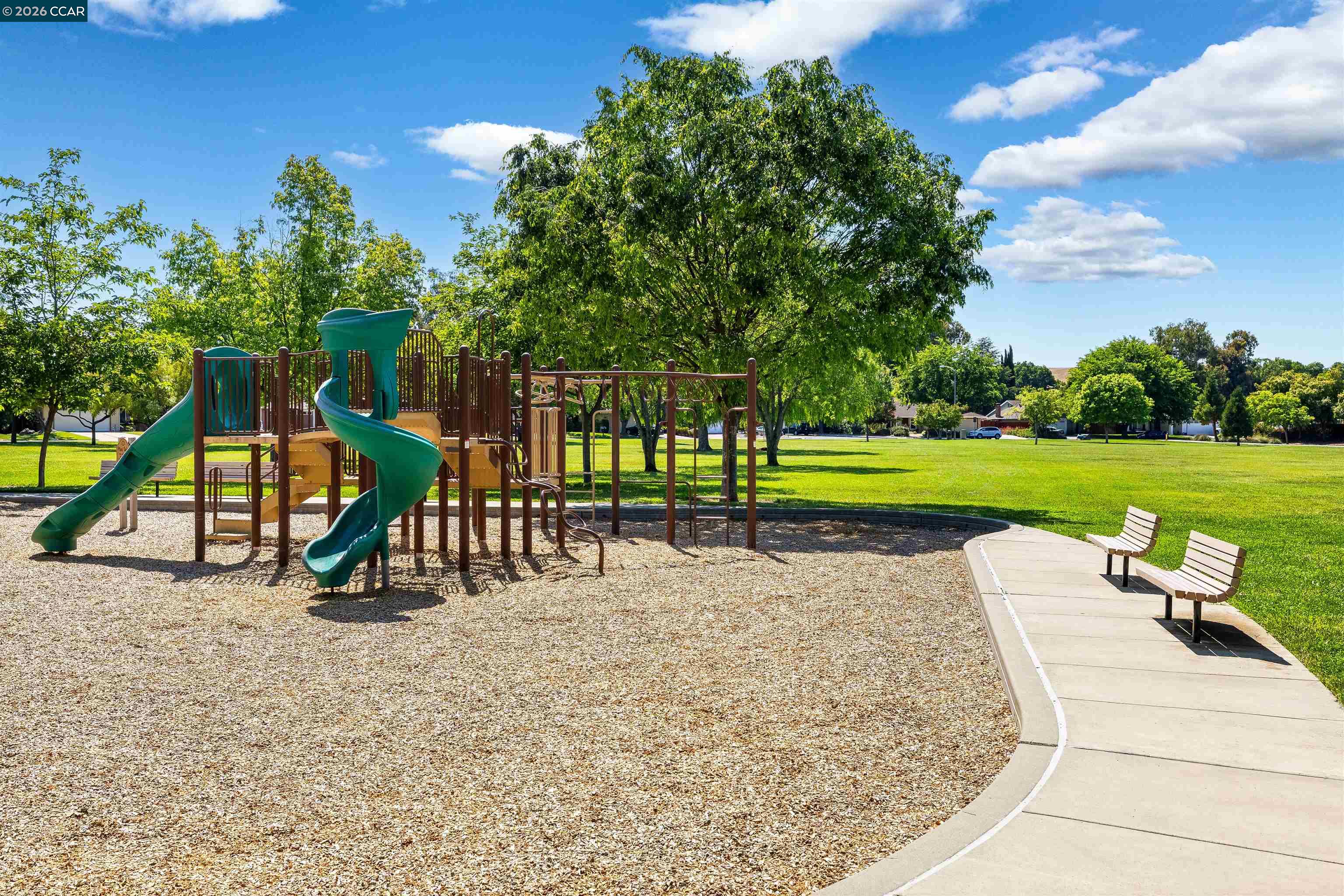 4753 Apple Tree Common