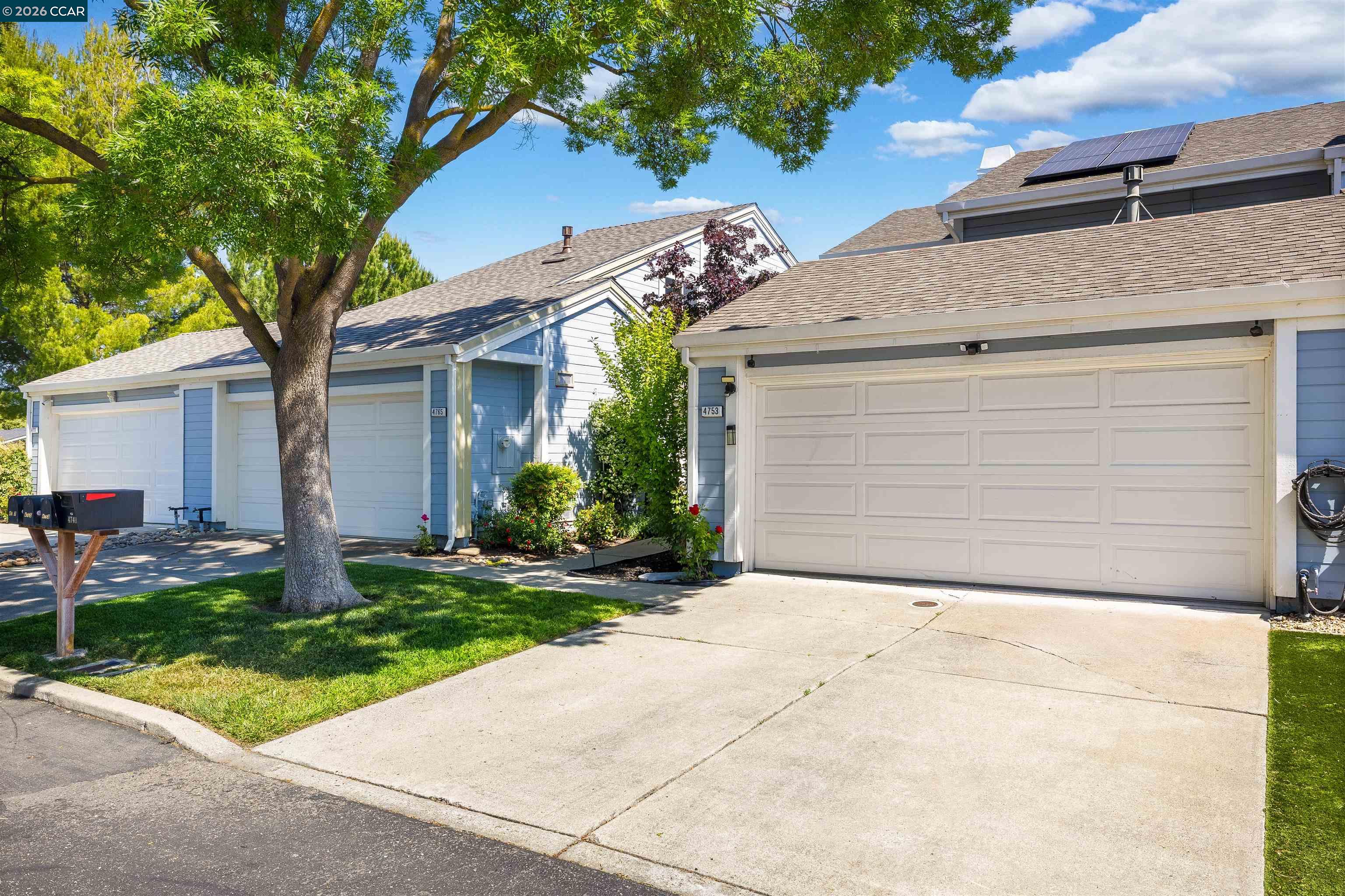 4753 Apple Tree Common