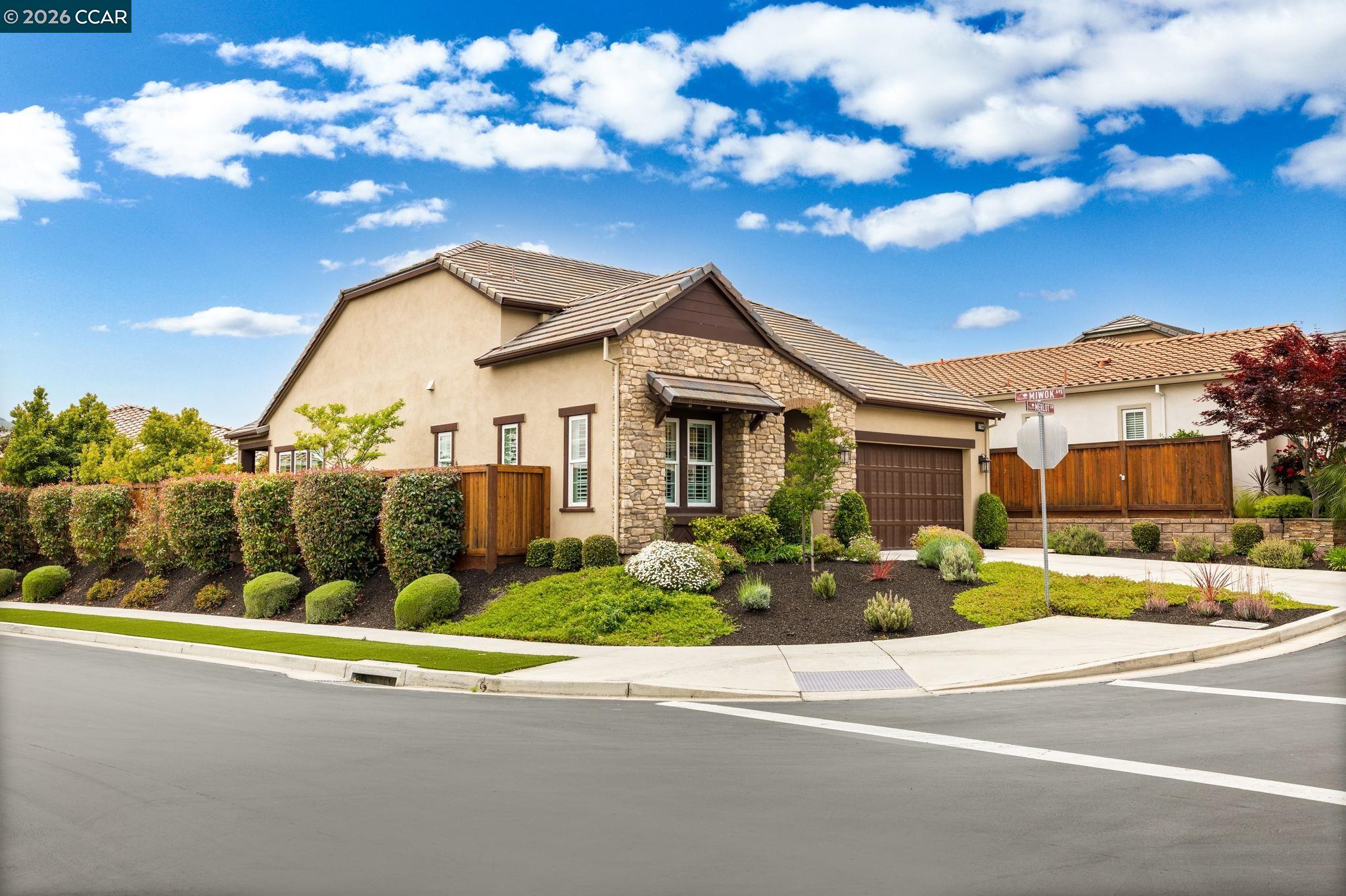 1760 Merlot Circle