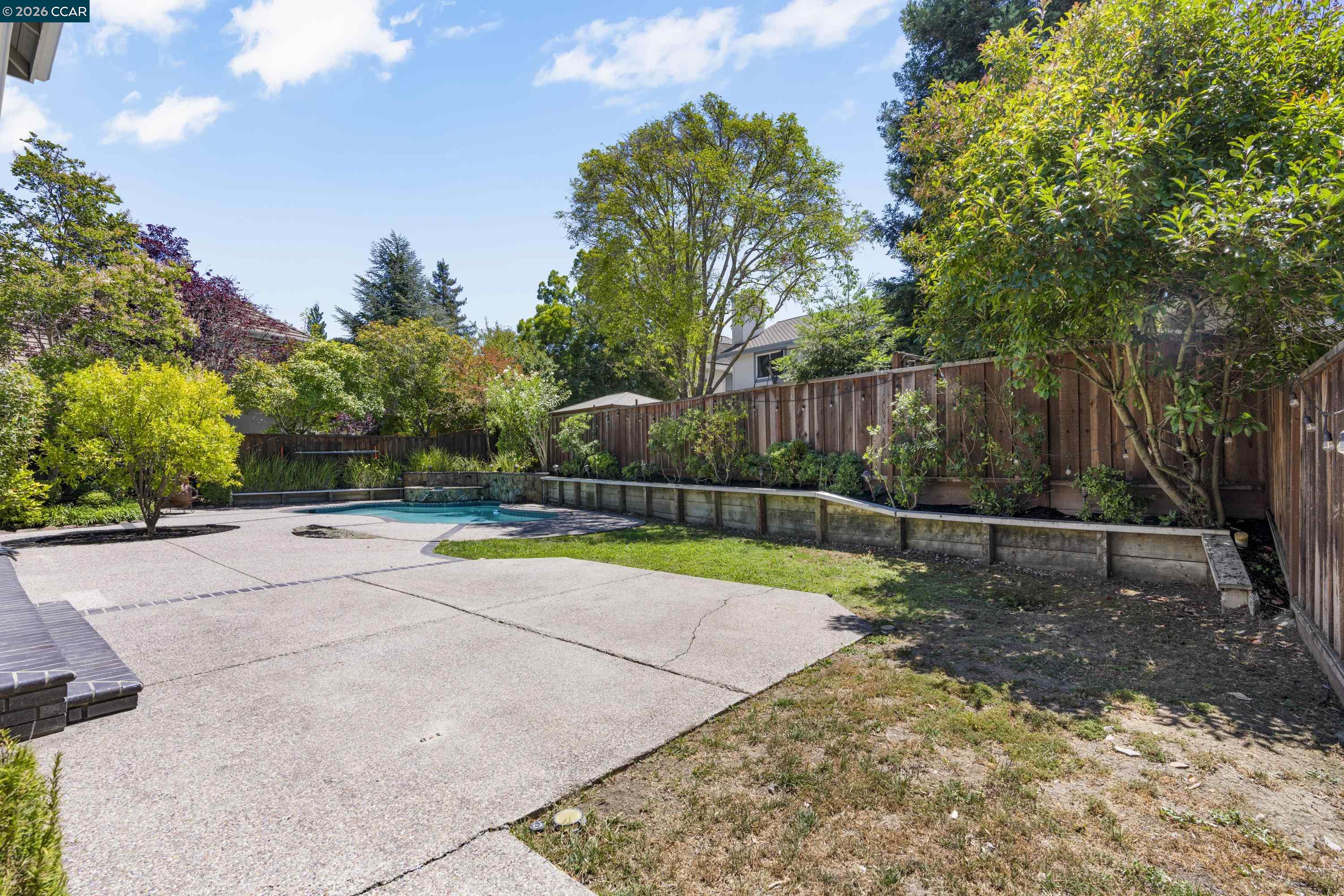 3 Dover Court