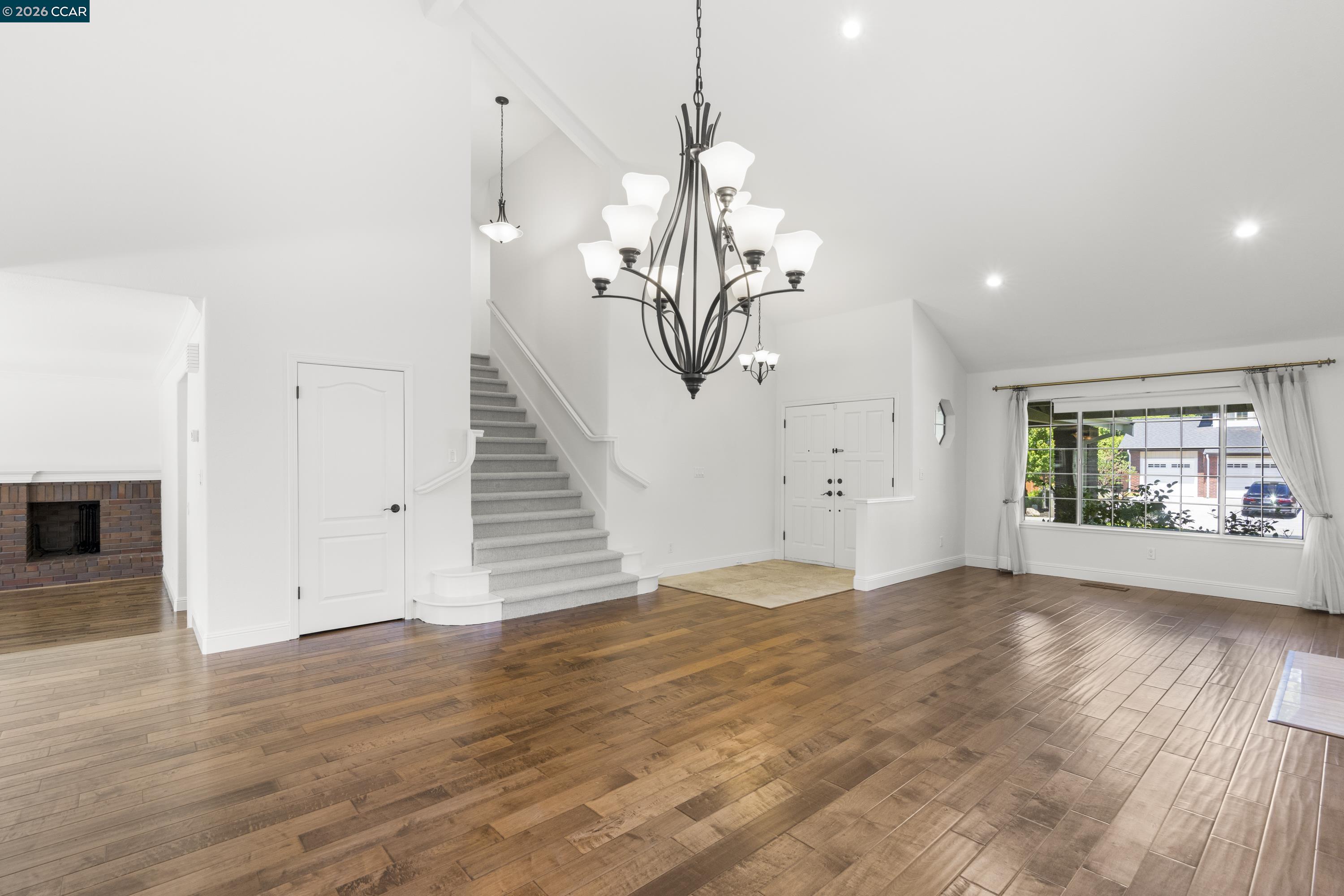 3 Dover Court