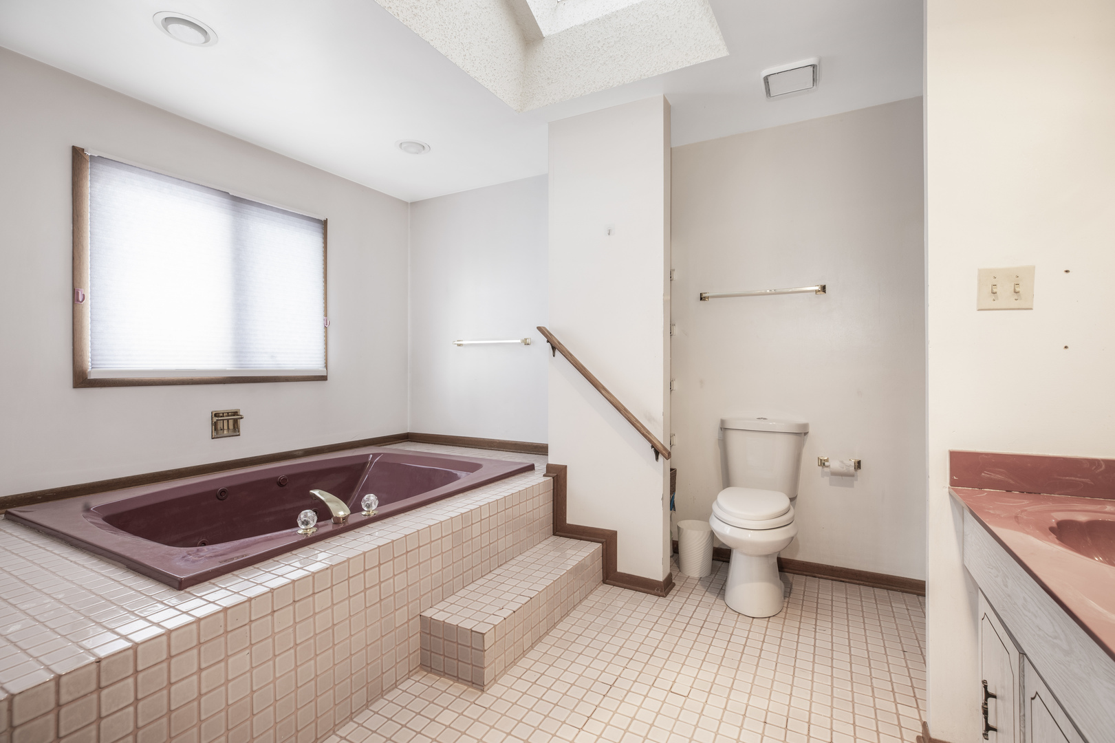 18600 Amlin Circle