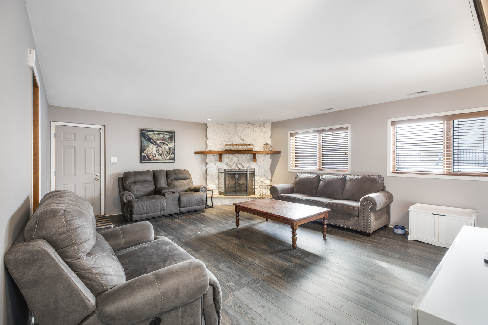 18600 Amlin Circle