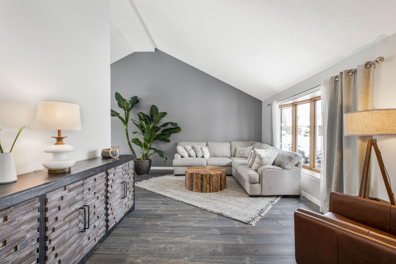18600 Amlin Circle