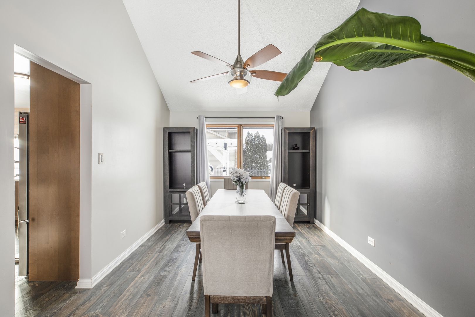 18600 Amlin Circle