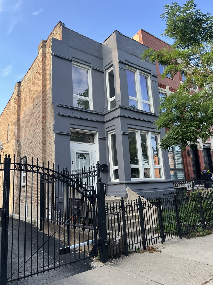 2308 W Adams Street