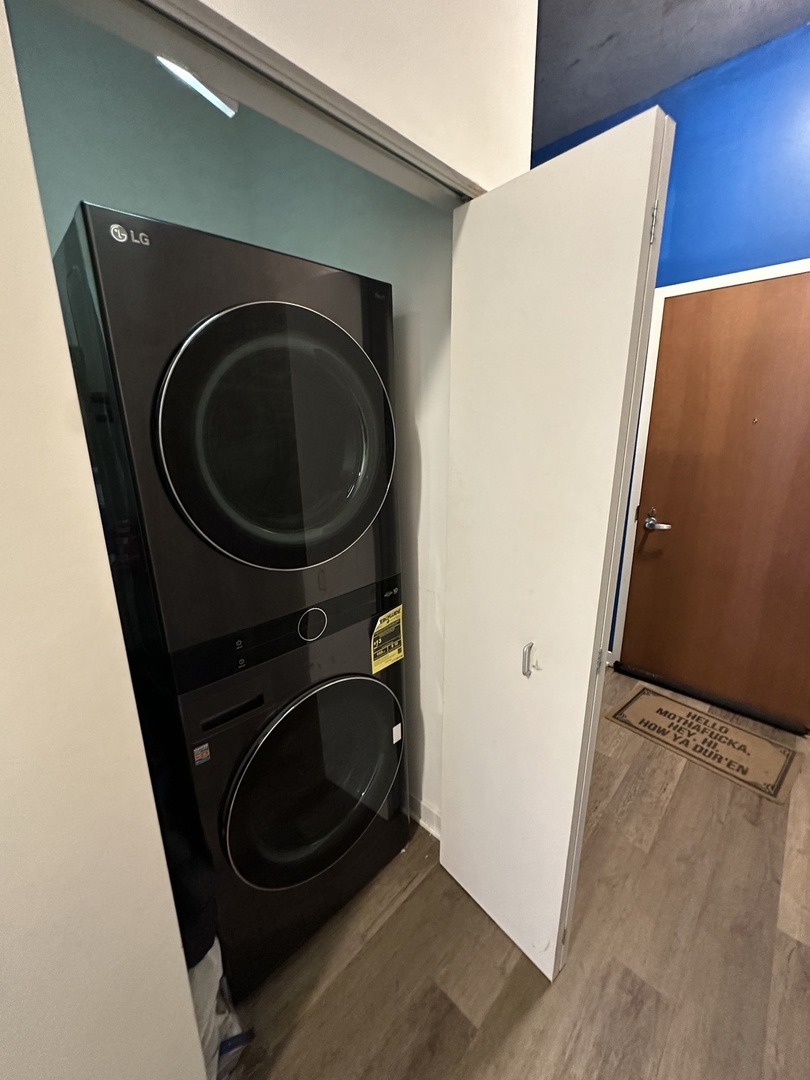 235 W Van Buren Street Unit: 3217