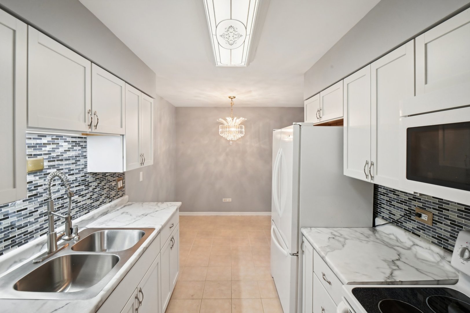 931 W Arquilla Drive Unit: 131