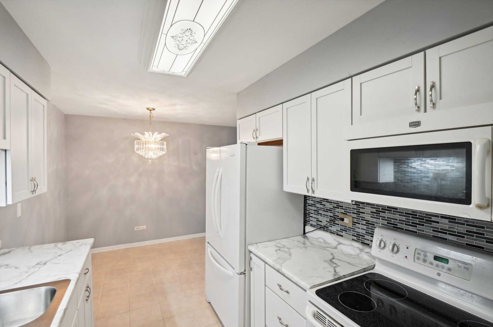 931 W Arquilla Drive Unit: 131