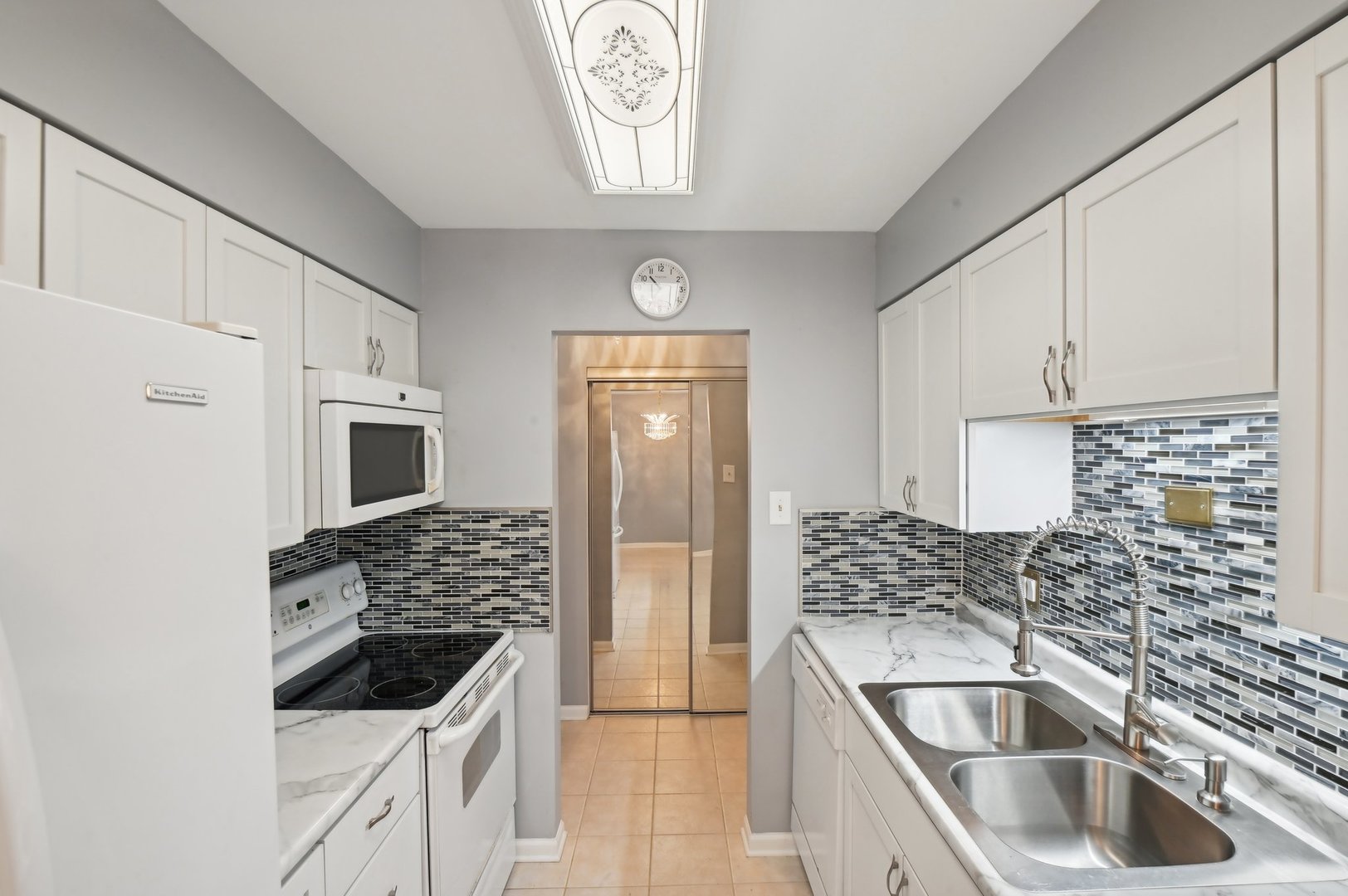 931 W Arquilla Drive Unit: 131