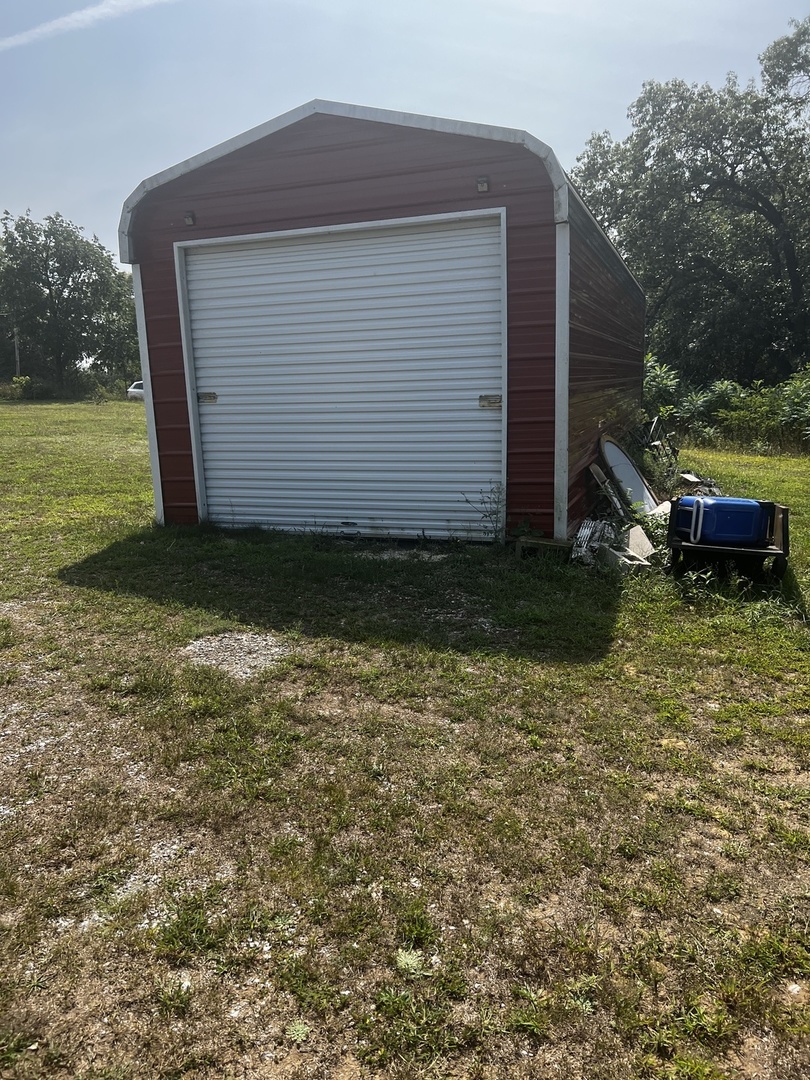4472 S 13000e Road
