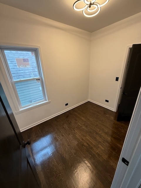8819 S Escanaba Avenue Unit: 2