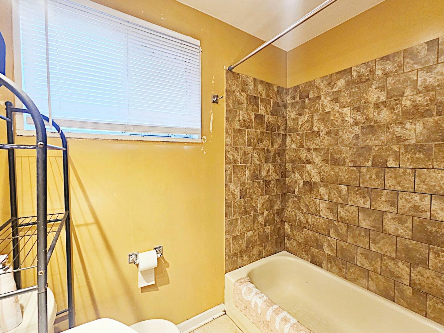5024 W Van Buren Street Unit: D