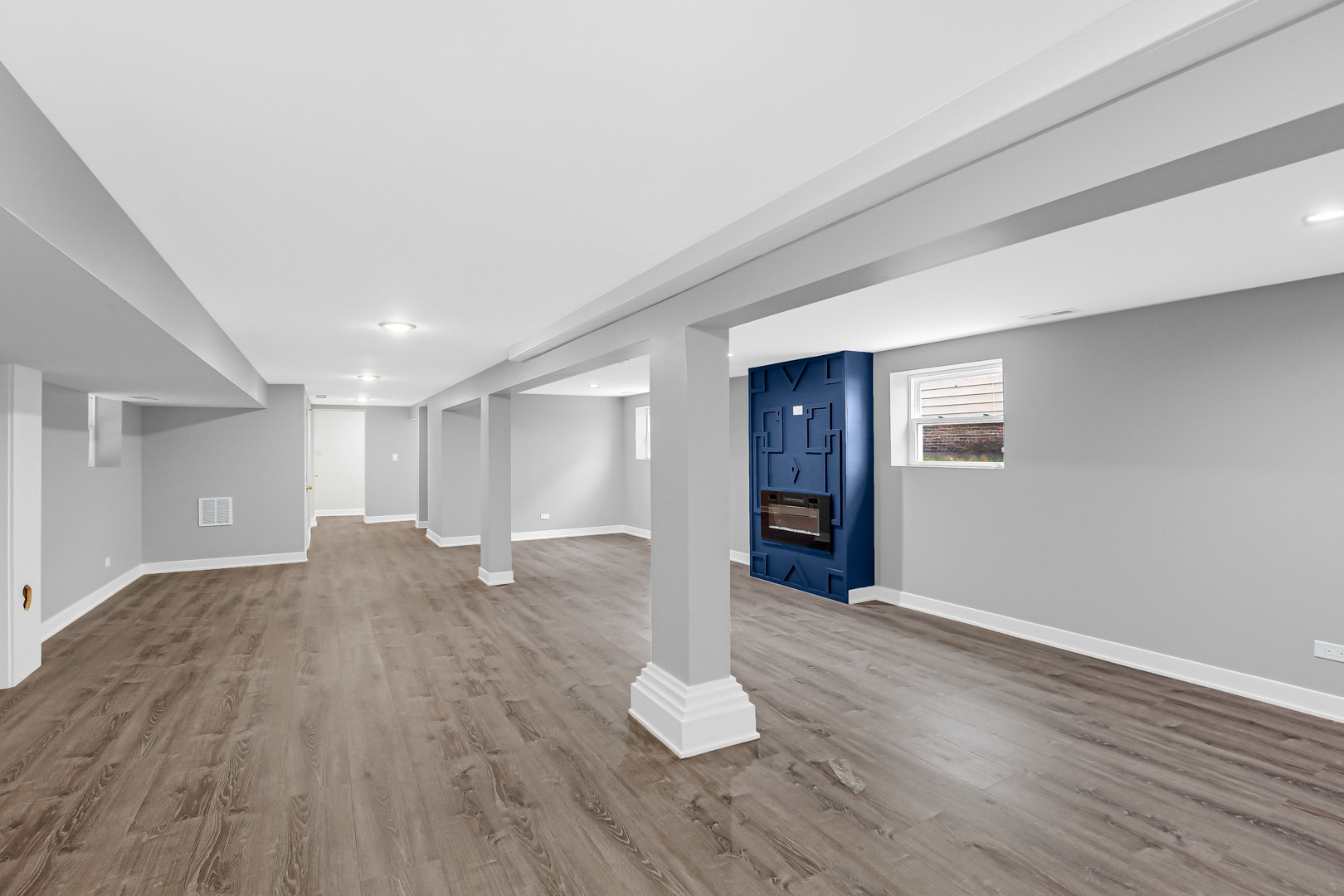 612 E 88th Place