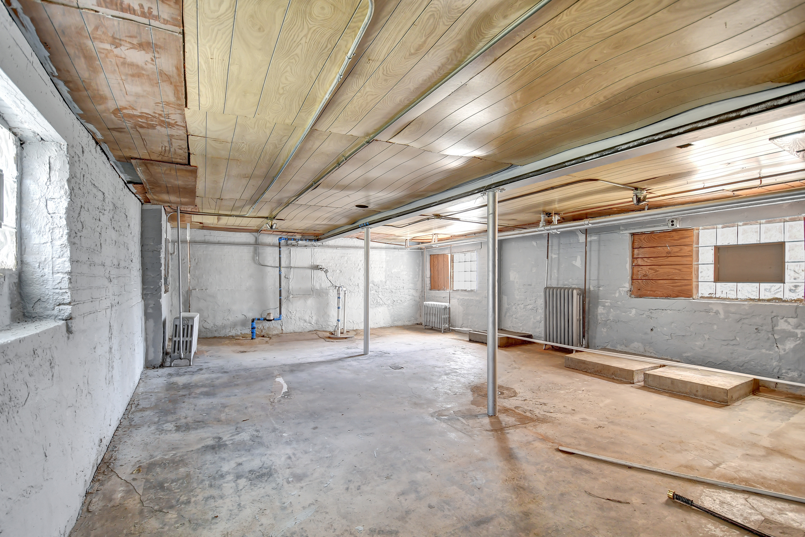 7409 W 63rd Place