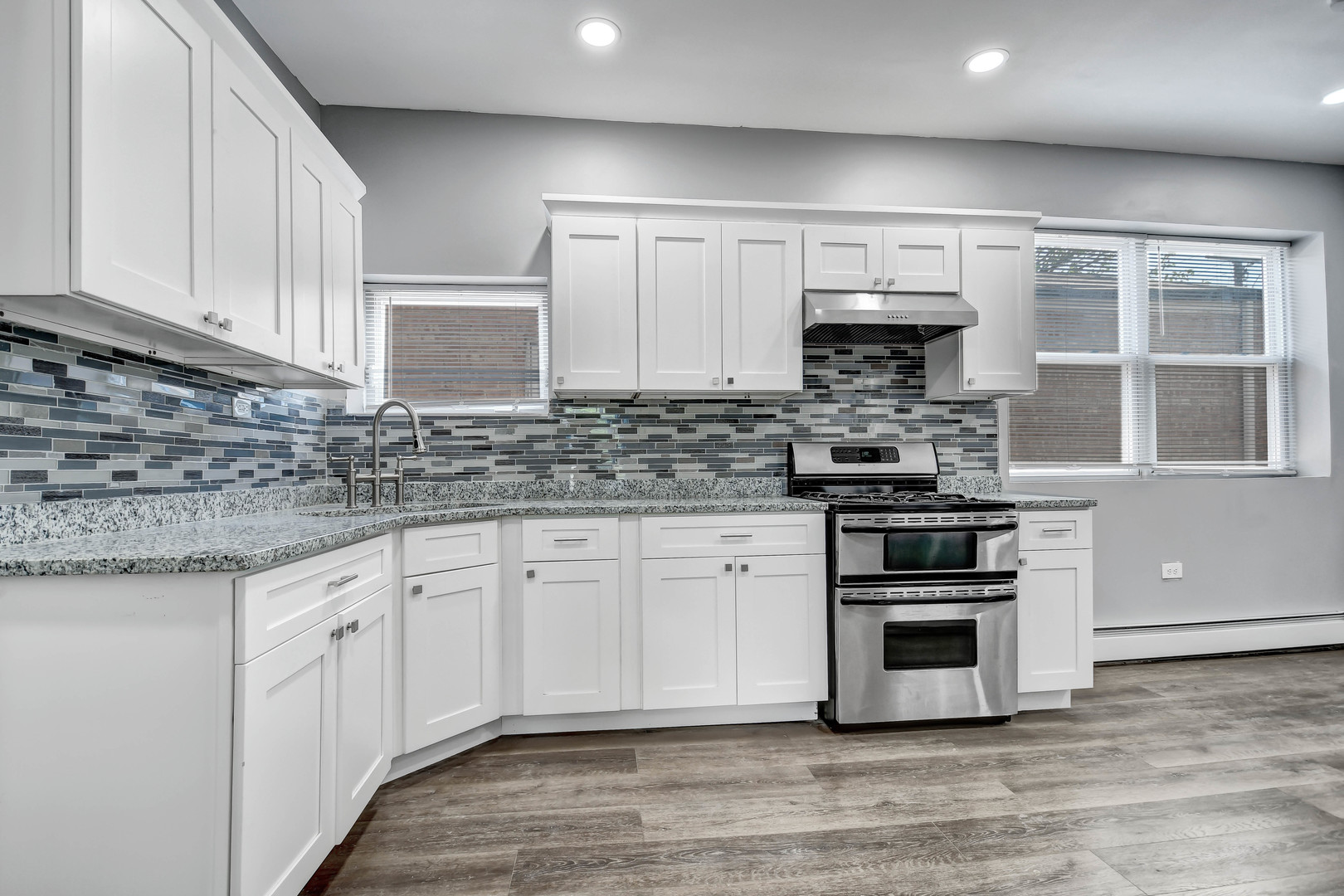 7409 W 63rd Place