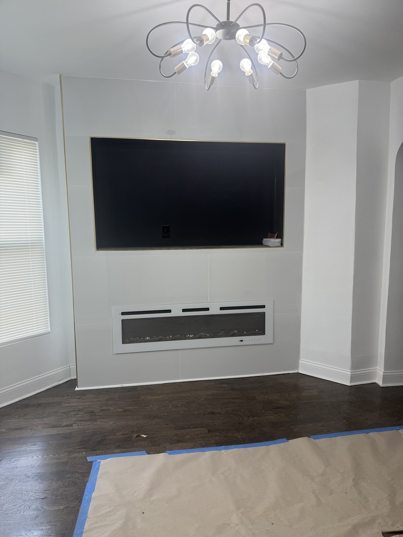 7326 S Woodlawn Avenue Unit: 1