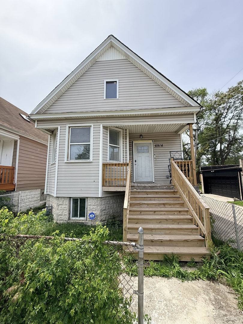 6914 S Winchester Avenue