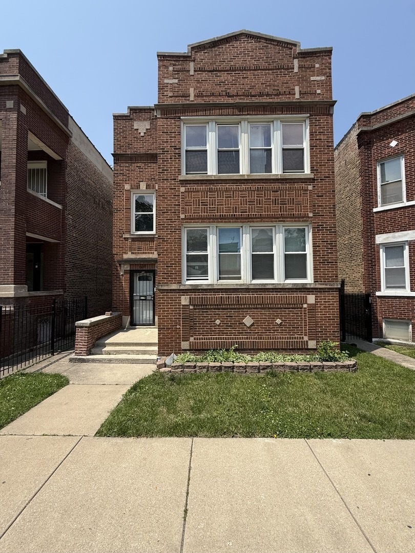7544 S Sangamon Street