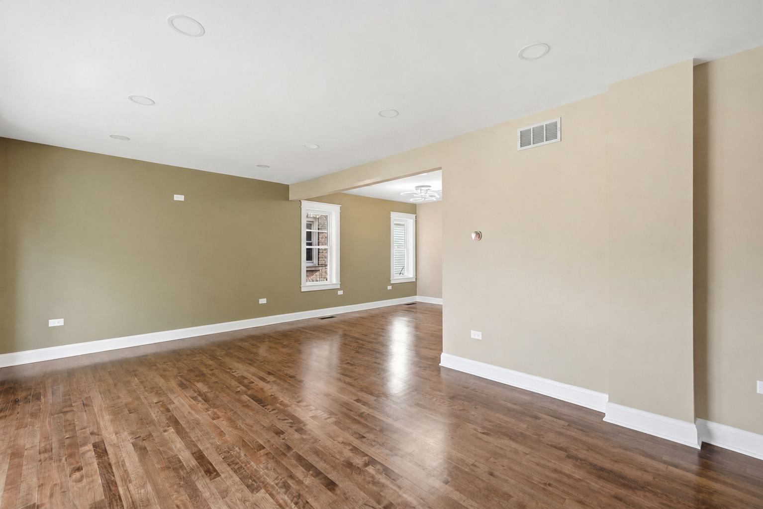 10516 S King Drive