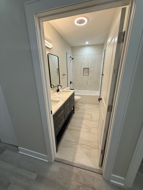 2933 W Lexington Street Unit: 2