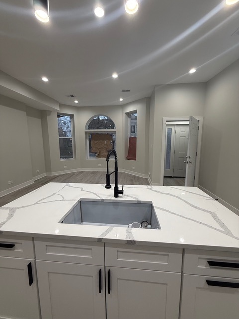 2933 W Lexington Street Unit: 2