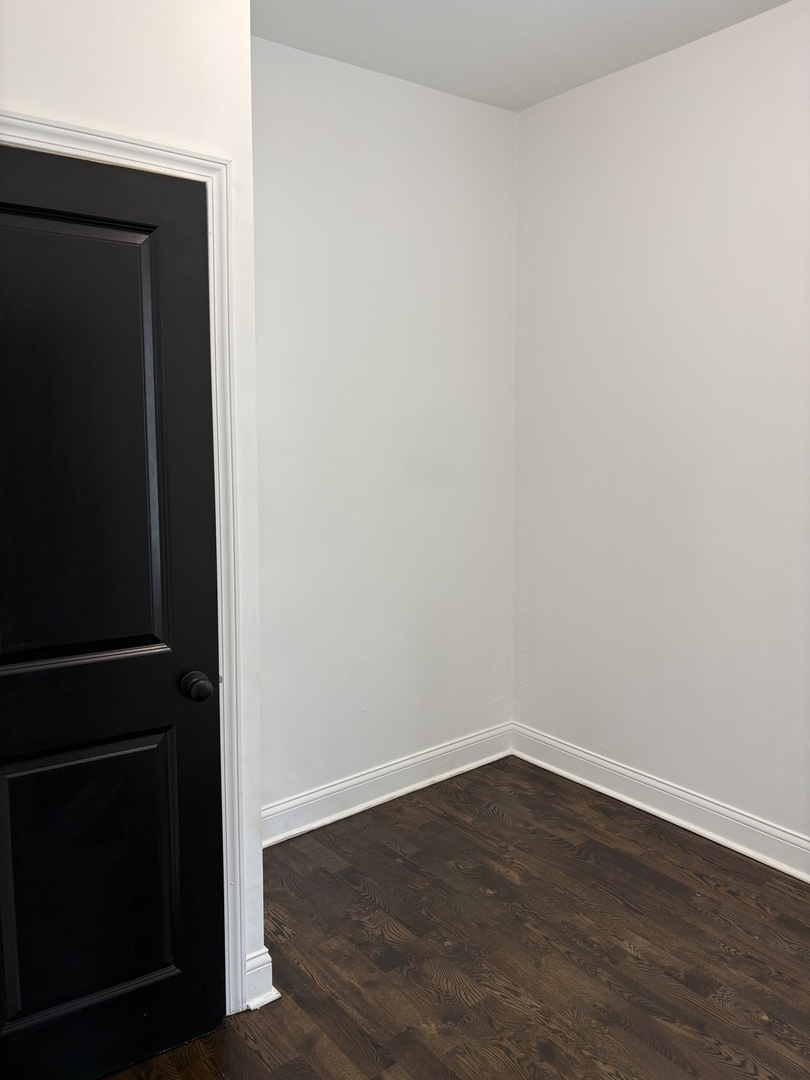 7326 S Woodlawn Avenue Unit: 2