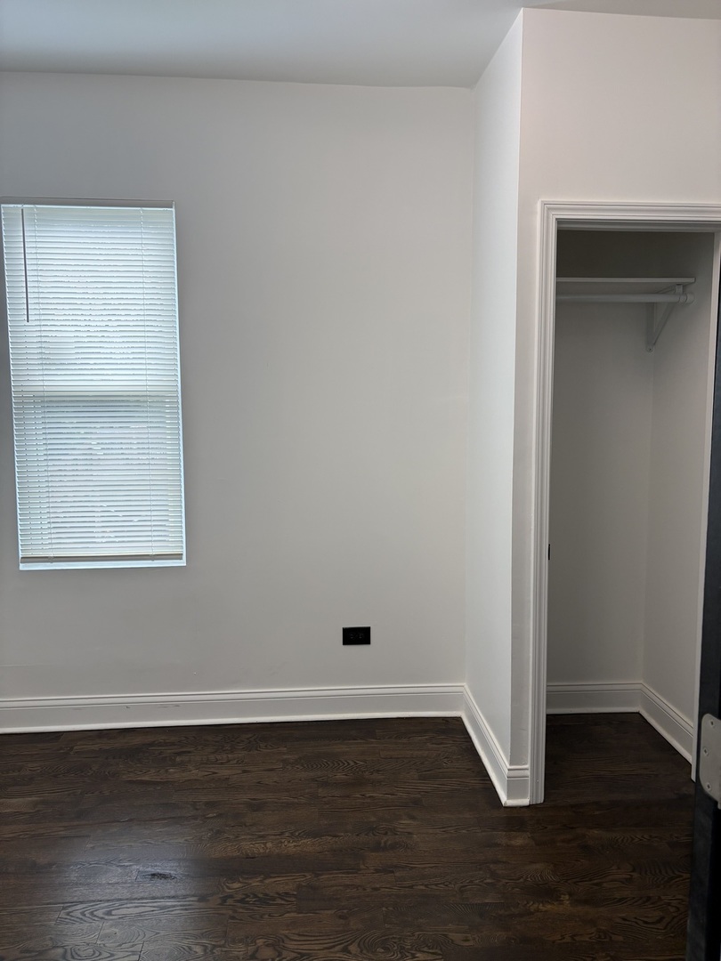 7326 S Woodlawn Avenue Unit: 2