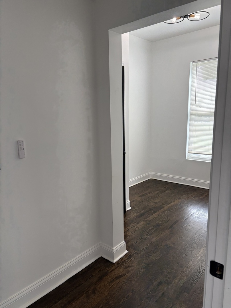 7326 S Woodlawn Avenue Unit: 2