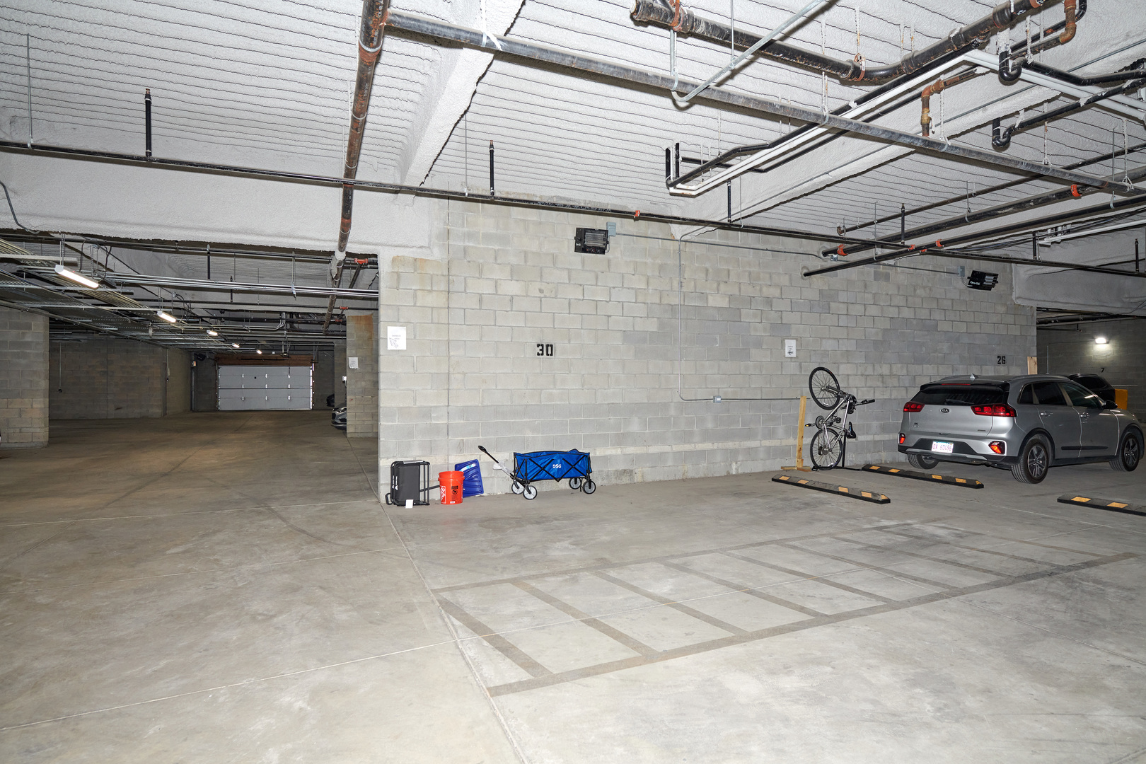 2139 W Madison Street Unit: 203