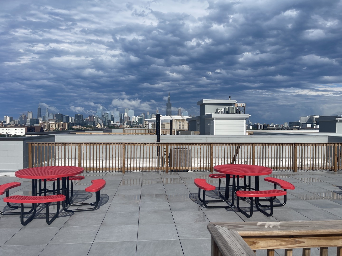 2139 W Madison Street Unit: 203