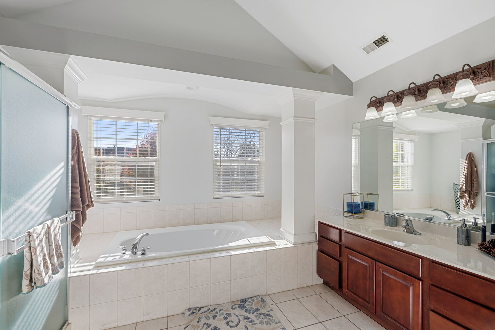 1380 Acorn Court