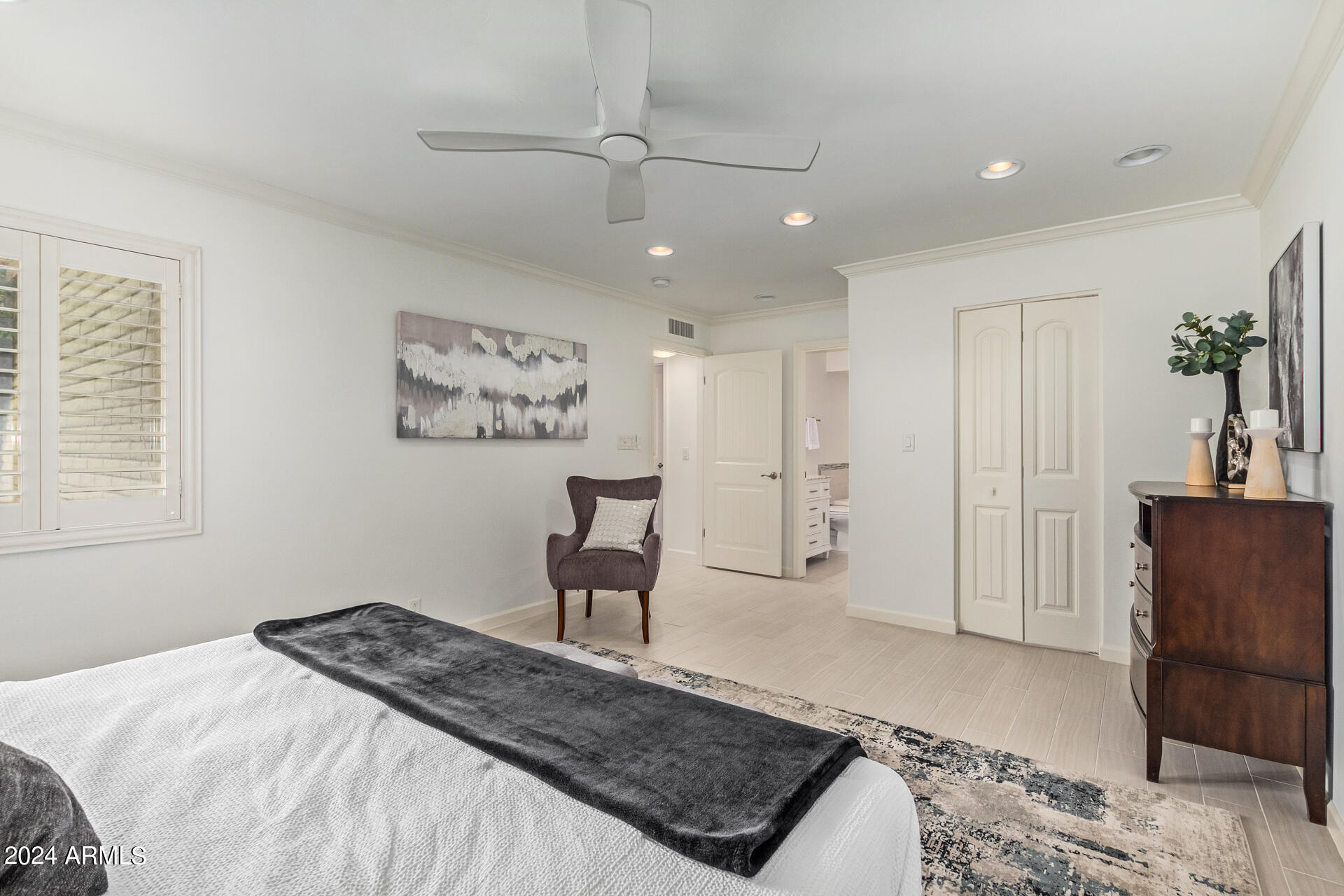4800 N 68TH Street, 358