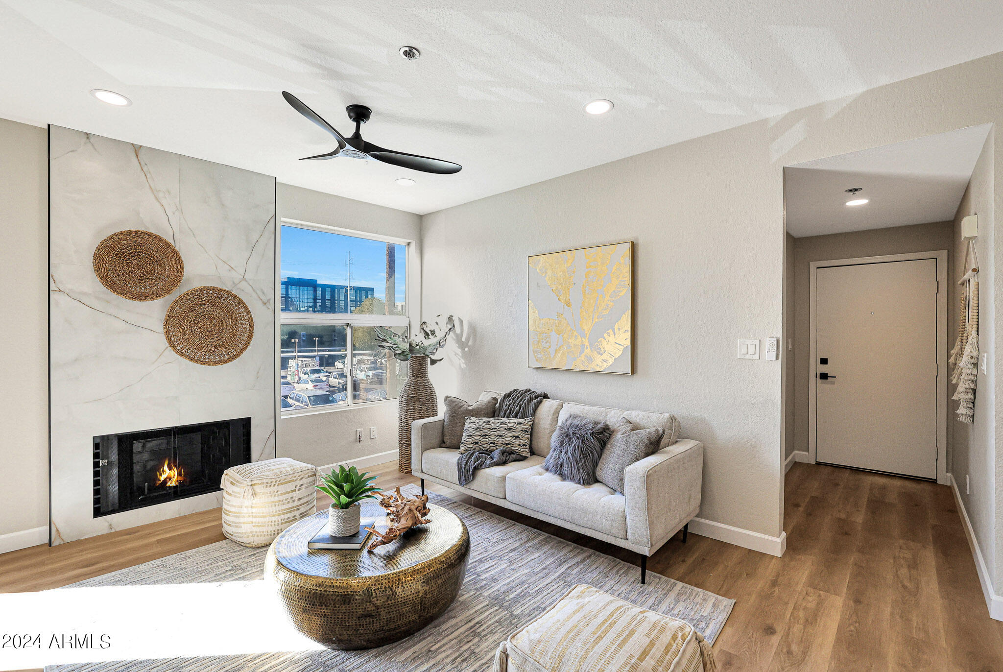 154 W 5TH Street, 125