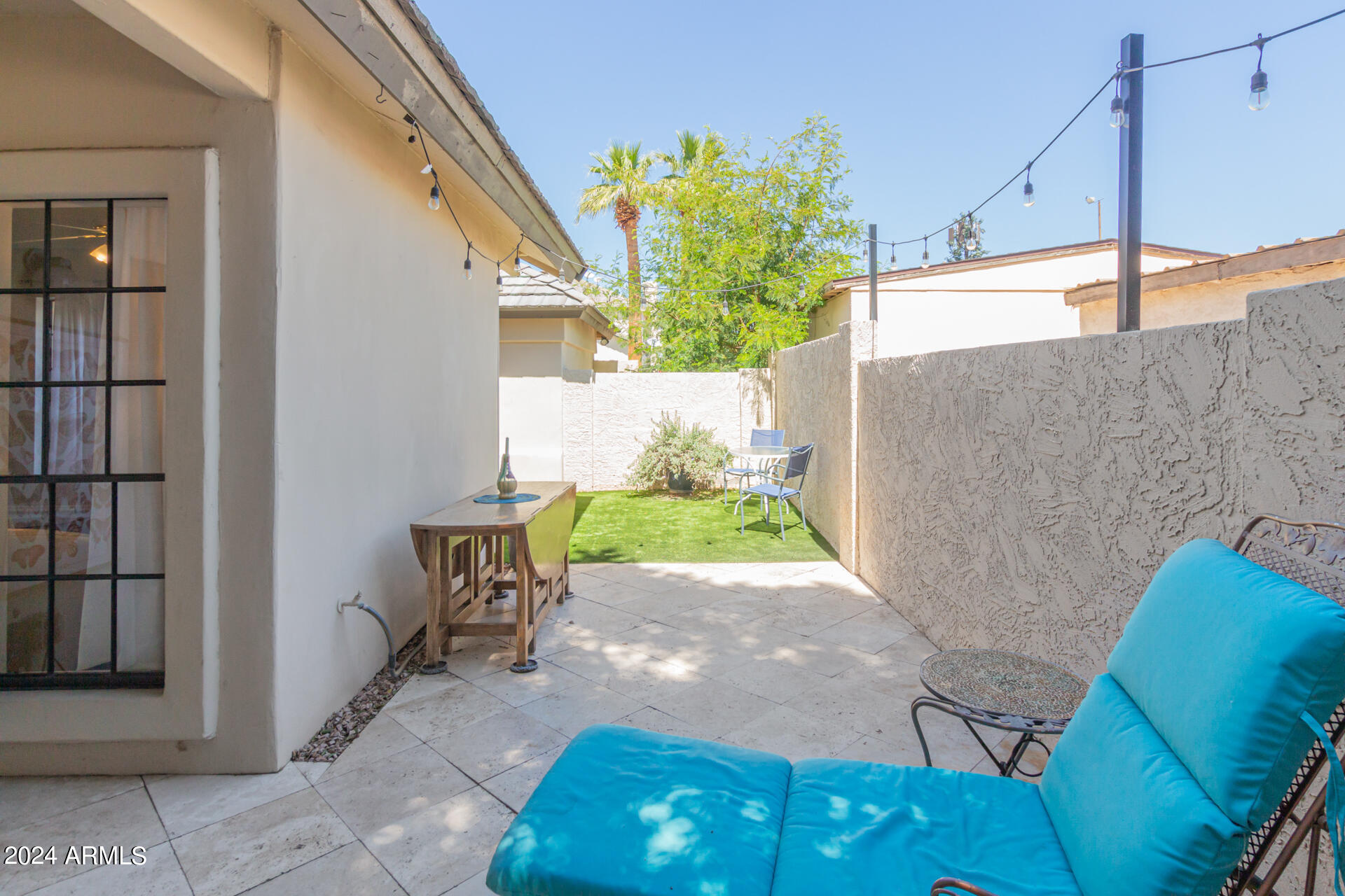 1124 E ROSE Lane, 8