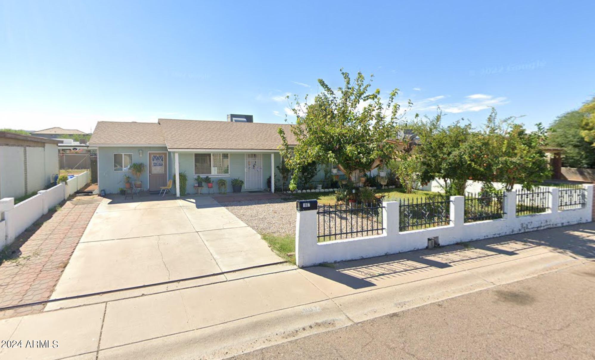 1807 W CARTER Road