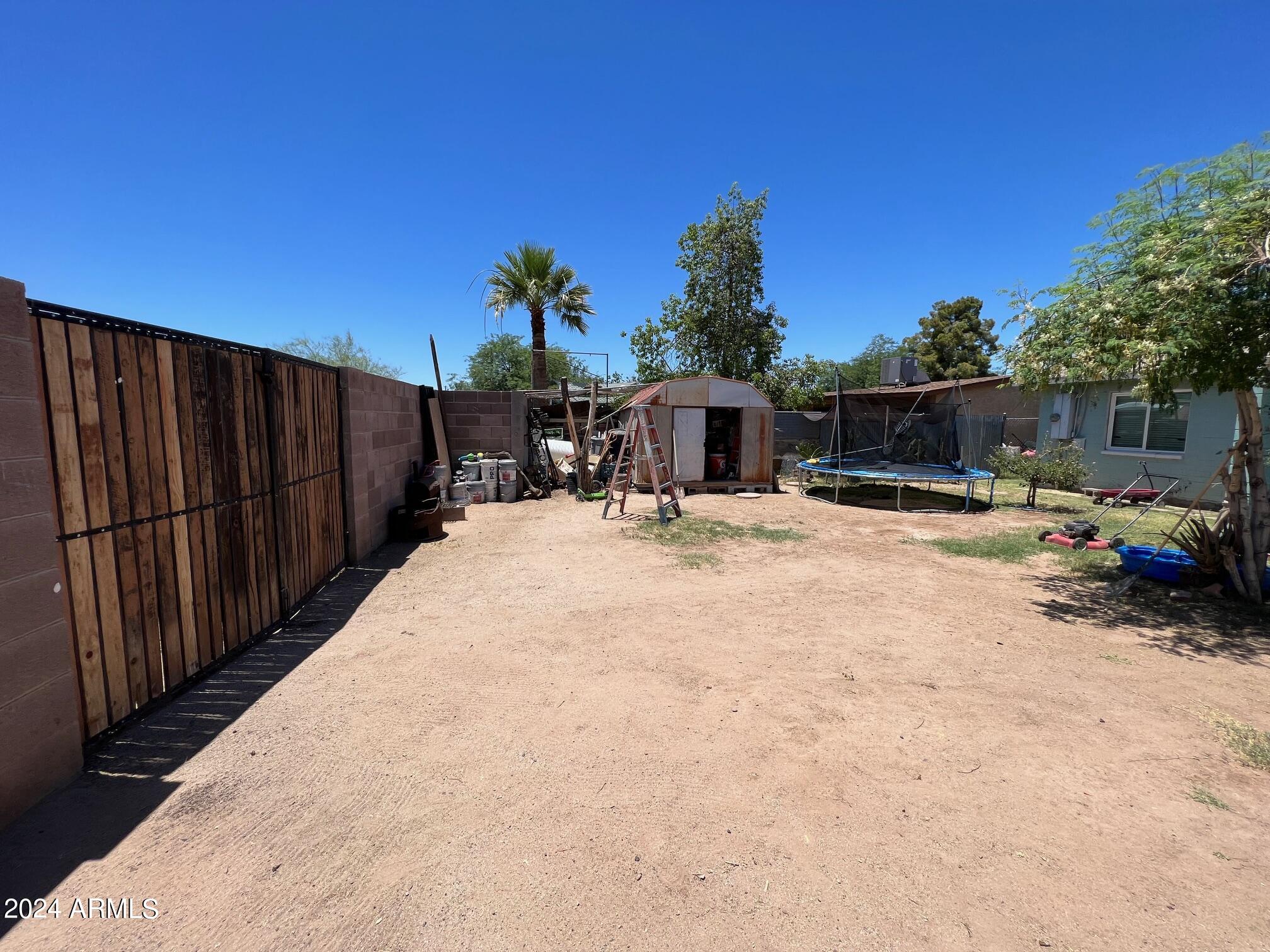 1807 W CARTER Road