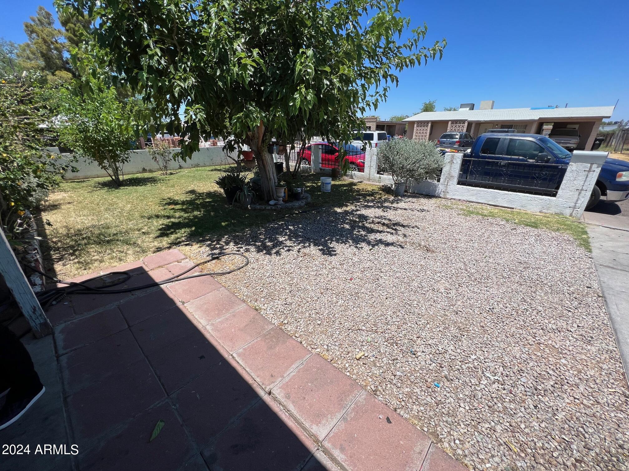 1807 W CARTER Road