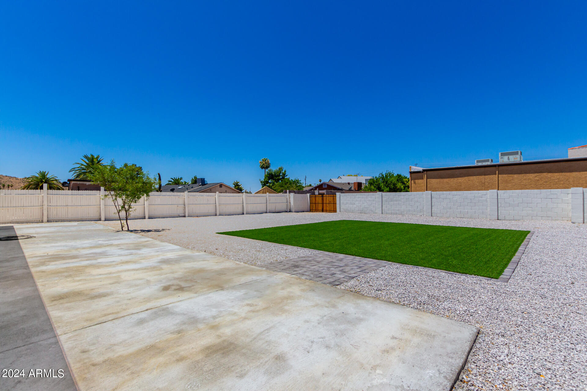 13448 N 18TH Drive
