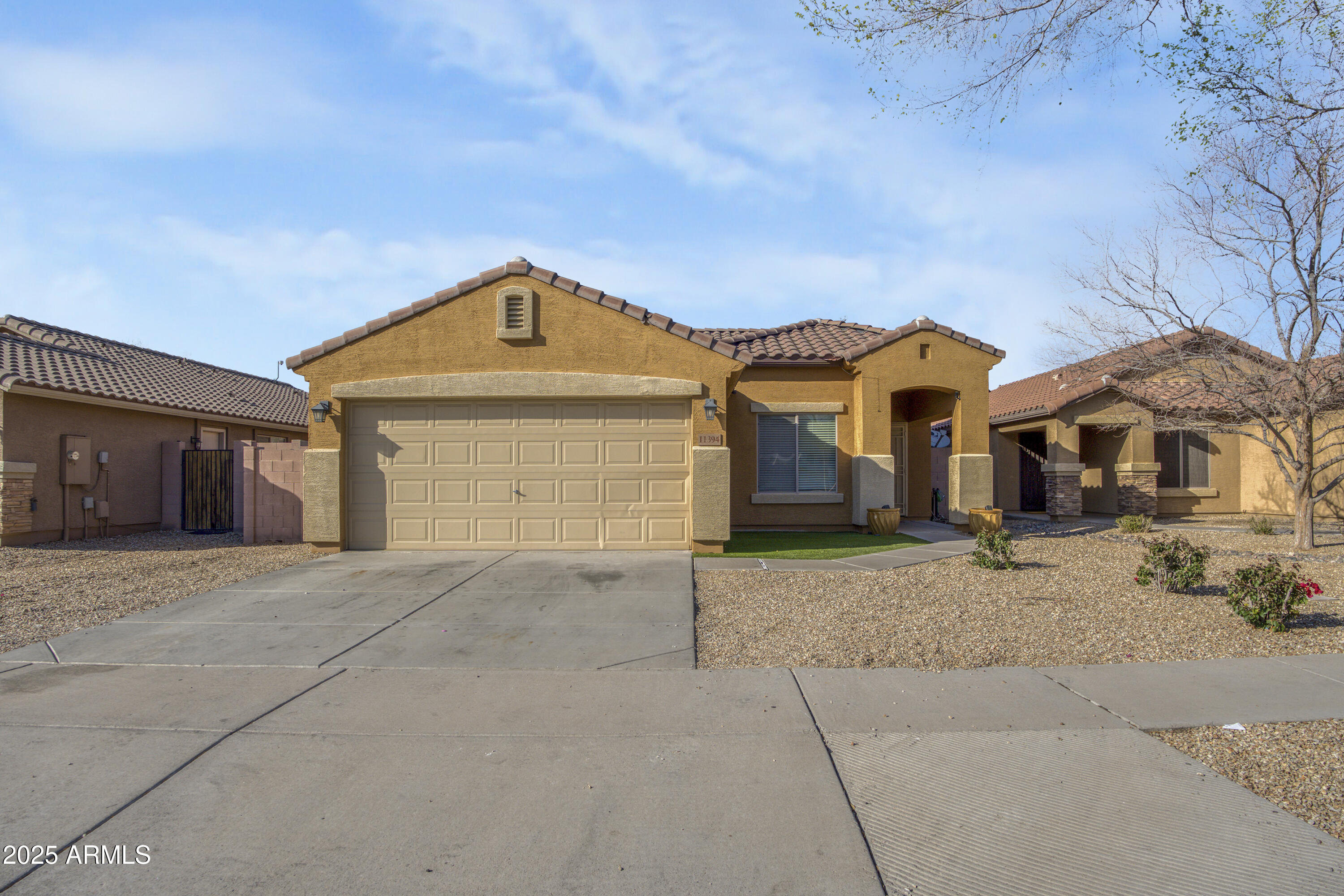 11394 W Buchanan Street