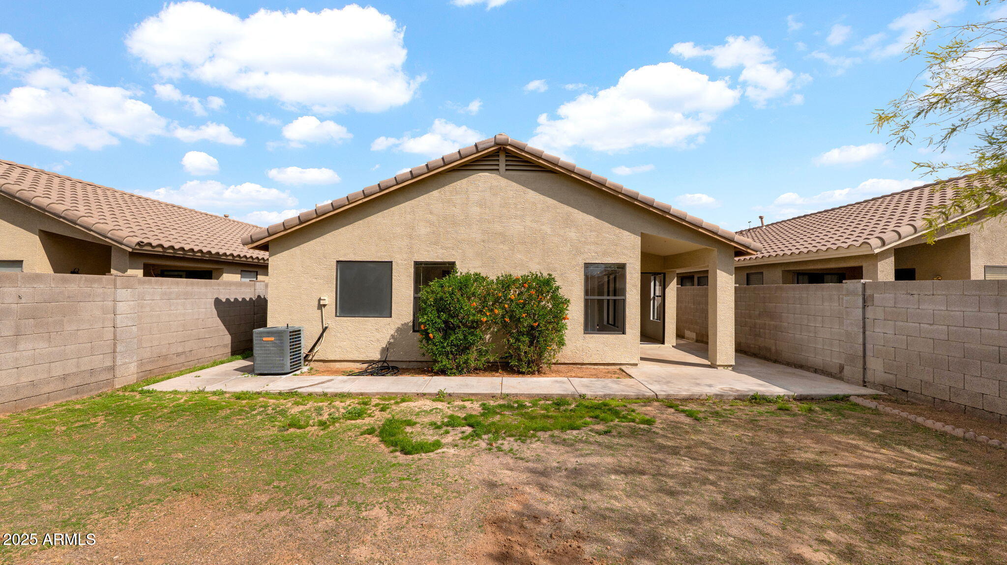 3305 E HONONEGH Drive